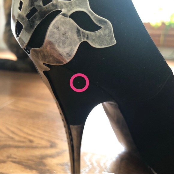 Stella McCartney Black & Metal Filigree Pumps - Picture 8 of 11